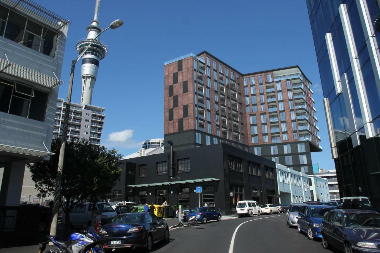 Ramada Suites By Wyndham Victoria Street West Auckland Exterior photo